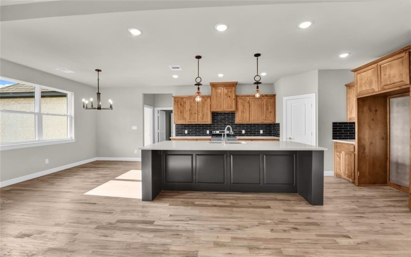 104 Smoky Oak Lane, Weatherford, TX 76087, 3 Bedrooms Bedrooms, ,2 BathroomsBathrooms,Residential,For Sale,104 Smoky Oak Lane,0,21041958