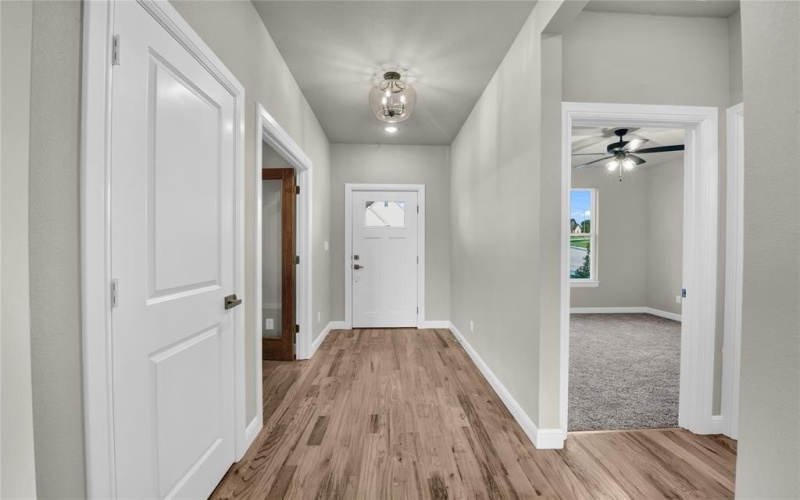 104 Smoky Oak Lane, Weatherford, TX 76087, 3 Bedrooms Bedrooms, ,2 BathroomsBathrooms,Residential,For Sale,104 Smoky Oak Lane,0,21041958