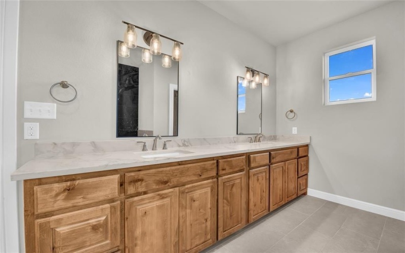104 Smoky Oak Lane, Weatherford, TX 76087, 3 Bedrooms Bedrooms, ,2 BathroomsBathrooms,Residential,For Sale,104 Smoky Oak Lane,0,21041958