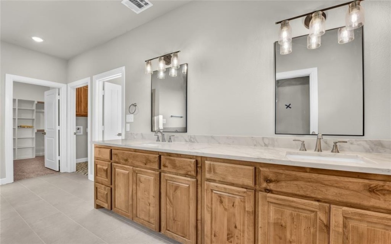 104 Smoky Oak Lane, Weatherford, TX 76087, 3 Bedrooms Bedrooms, ,2 BathroomsBathrooms,Residential,For Sale,104 Smoky Oak Lane,0,21041958