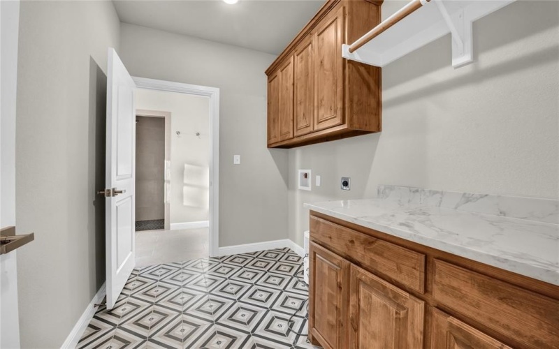 104 Smoky Oak Lane, Weatherford, TX 76087, 3 Bedrooms Bedrooms, ,2 BathroomsBathrooms,Residential,For Sale,104 Smoky Oak Lane,0,21041958