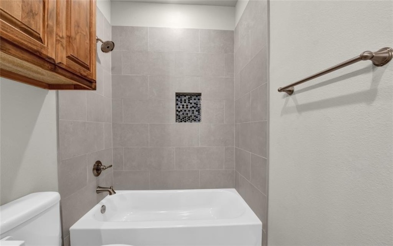 104 Smoky Oak Lane, Weatherford, TX 76087, 3 Bedrooms Bedrooms, ,2 BathroomsBathrooms,Residential,For Sale,104 Smoky Oak Lane,0,21041958