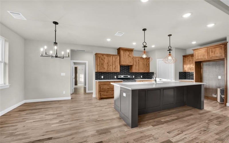 104 Smoky Oak Lane, Weatherford, TX 76087, 3 Bedrooms Bedrooms, ,2 BathroomsBathrooms,Residential,For Sale,104 Smoky Oak Lane,0,21041958