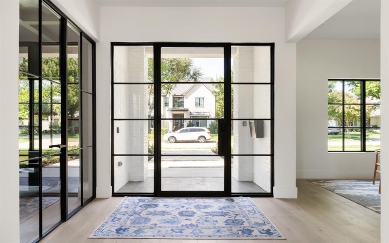 5706 Stanford Avenue, Dallas, TX 75209, 5 Habitaciones Habitaciones , ,6 BañosBaños,Residential,En Venta,5706 Stanford Avenue,0,21042055