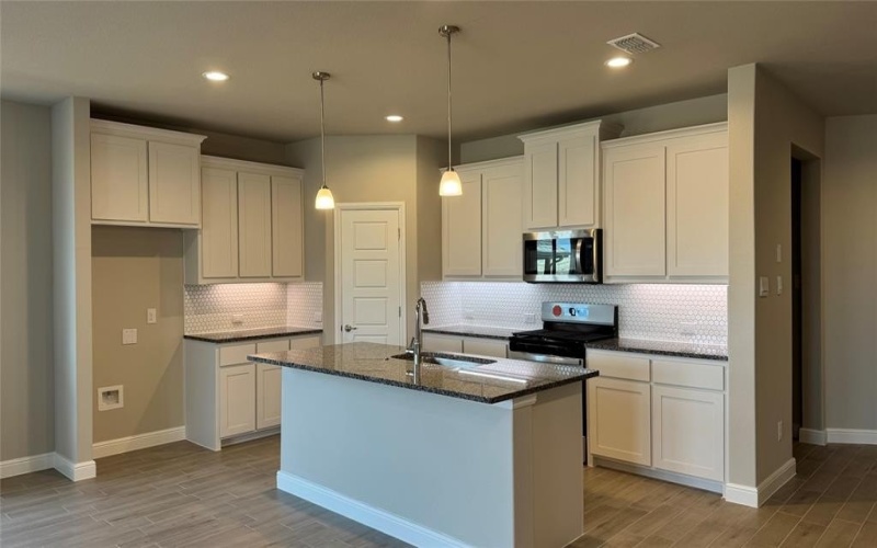 15112 GREEN BLUFF Drive, Fort Worth, TX 76008, 4 Bedrooms Bedrooms, ,2 BathroomsBathrooms,Residential,For Sale,15112 GREEN BLUFF Drive,0,21042152