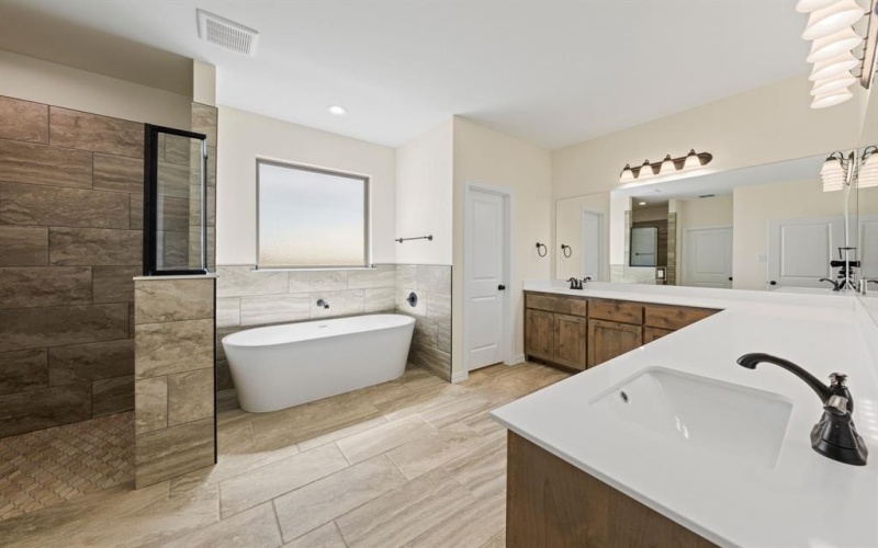 420 Paradise Ridge Drive, Waxahachie, TX 75167, 4 Habitaciones Habitaciones , ,3 BañosBaños,Residential,En Venta,420 Paradise Ridge Drive,0,21042624