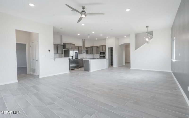 3813 Peak, El Paso, TX 79938, 6 Bedrooms Bedrooms, ,3 BathroomsBathrooms,Residential,For Sale,3813 Peak,918017