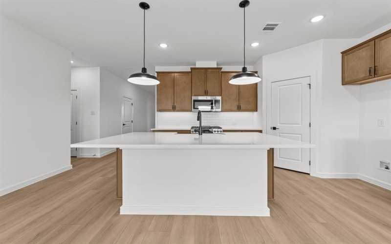 1254 Okeechobee Drive, Dallas, TX 75253, 4 Bedrooms Bedrooms, ,2 BathroomsBathrooms,Residential,For Sale,1254 Okeechobee Drive,0,21042737