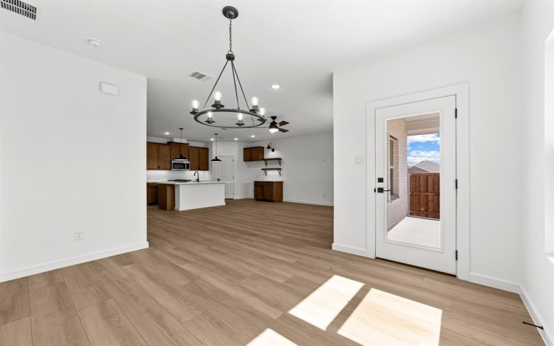 1254 Okeechobee Drive, Dallas, TX 75253, 4 Bedrooms Bedrooms, ,2 BathroomsBathrooms,Residential,For Sale,1254 Okeechobee Drive,0,21042737