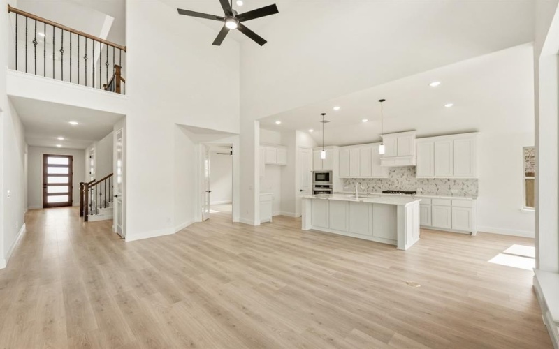 808 Blue Fescue Road, Fort Worth, TX 76247, 5 Habitaciones Habitaciones , ,5 BañosBaños,Residential,En Venta,808 Blue Fescue Road,0,21042741