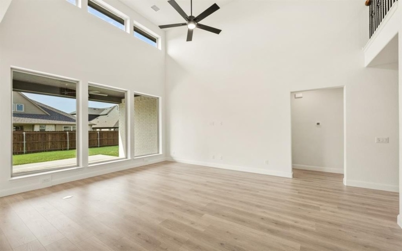 808 Blue Fescue Road, Fort Worth, TX 76247, 5 Habitaciones Habitaciones , ,5 BañosBaños,Residential,En Venta,808 Blue Fescue Road,0,21042741