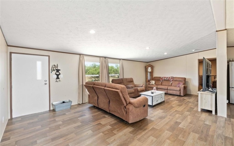 16099 County Road 211, Brookesmith, TX 76827, 5 Habitaciones Habitaciones , ,3 BañosBaños,Residential,En Venta,16099 County Road 211,0,21043080