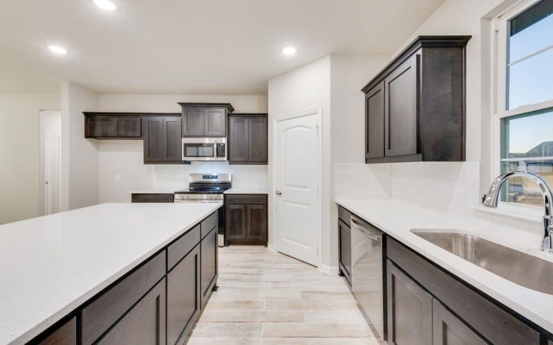2911 Mossy Oak Drive, Oak Ridge, TX 75161, 3 Bedrooms Bedrooms, ,2 BathroomsBathrooms,Residential,For Sale,2911 Mossy Oak Drive,0,21043285