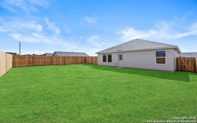 125 Oak Hurst Dr, Floresville, TX 78114, 4 Habitaciones Habitaciones , ,2 BañosBaños,Residential,En Venta,125 Oak Hurst Dr,0,1896029