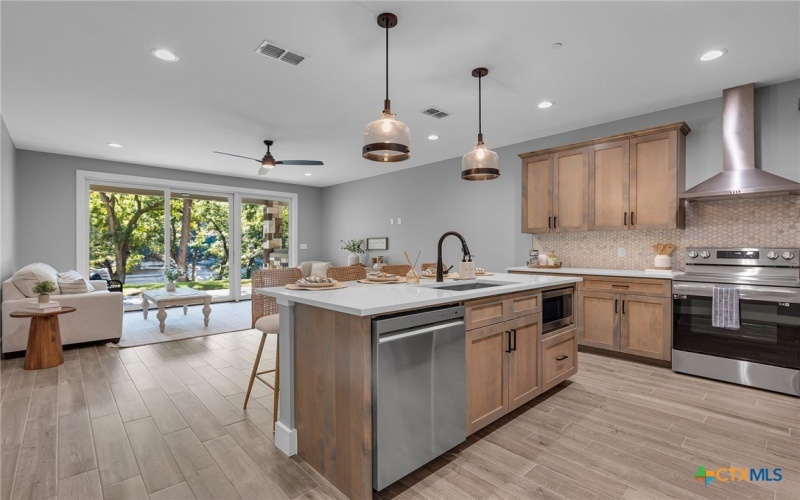 540 River Run #214, New Braunfels, TX 78132, 2 Habitaciones Habitaciones , ,2 BañosBaños,Residential,En Venta,540 River Run,0,591003