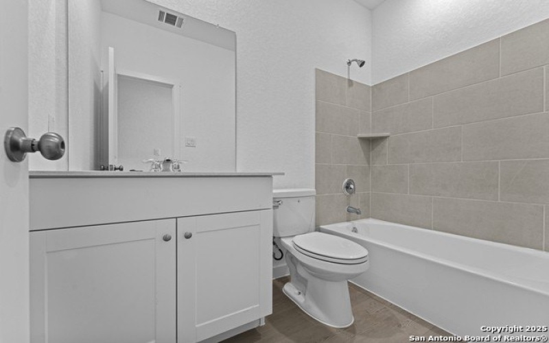 14847 Taradeau, San Antonio, TX 78254, 4 Bedrooms Bedrooms, ,3 BathroomsBathrooms,Residential,For Sale,14847 Taradeau,0,1895930