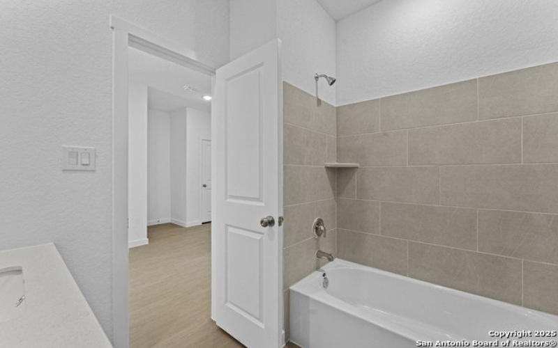 14839 Taradeau, San Antonio, TX 78254, 4 Bedrooms Bedrooms, ,3 BathroomsBathrooms,Residential,For Sale,14839 Taradeau,0,1895932