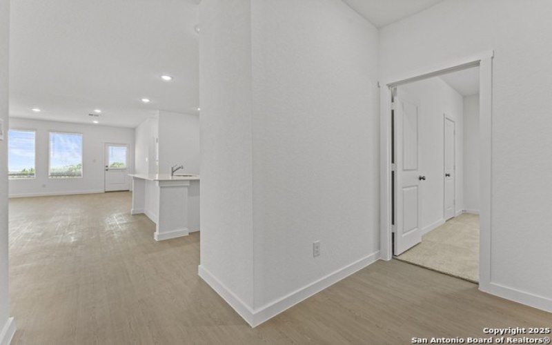 14930 Taradeau, San Antonio, TX 78254, 4 Bedrooms Bedrooms, ,3 BathroomsBathrooms,Residential,For Sale,14930 Taradeau,0,1895994