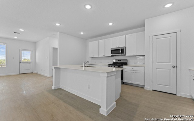 14930 Taradeau, San Antonio, TX 78254, 4 Bedrooms Bedrooms, ,3 BathroomsBathrooms,Residential,For Sale,14930 Taradeau,0,1895994