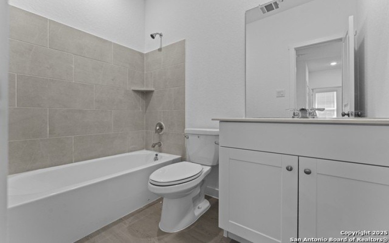 14930 Taradeau, San Antonio, TX 78254, 4 Bedrooms Bedrooms, ,3 BathroomsBathrooms,Residential,For Sale,14930 Taradeau,0,1895994