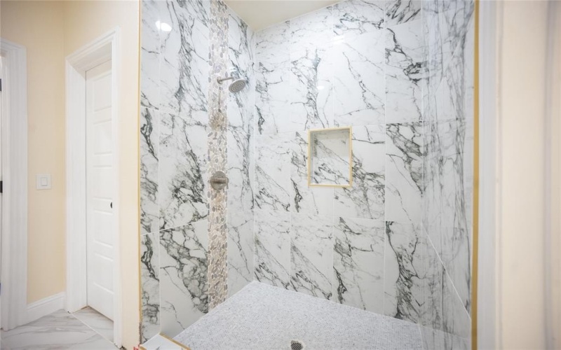 518 Dolphin Terrace, Runaway Bay, TX 76426, 3 Bedrooms Bedrooms, ,2 BathroomsBathrooms,Residential,For Sale,518 Dolphin Terrace,0,20921799