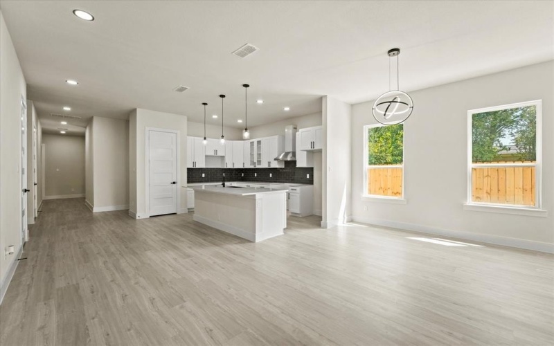4020 Ranger Drive, Dallas, TX 75212, 4 Bedrooms Bedrooms, ,3 BathroomsBathrooms,Residential,For Sale,4020 Ranger Drive,0,21034447