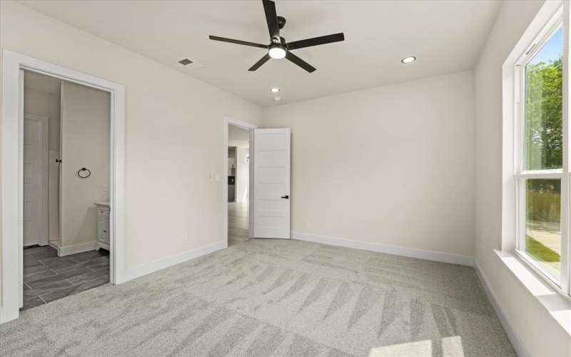 4020 Ranger Drive, Dallas, TX 75212, 4 Bedrooms Bedrooms, ,3 BathroomsBathrooms,Residential,For Sale,4020 Ranger Drive,0,21034447