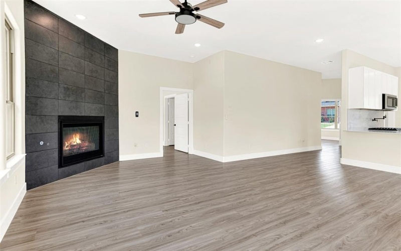 821 Hearthside Way, McKinney, TX 75071, 3 Bedrooms Bedrooms, ,2 BathroomsBathrooms,Residential,For Sale,821 Hearthside Way,0,21036546