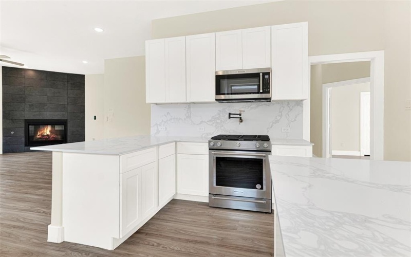 821 Hearthside Way, McKinney, TX 75071, 3 Bedrooms Bedrooms, ,2 BathroomsBathrooms,Residential,For Sale,821 Hearthside Way,0,21036546