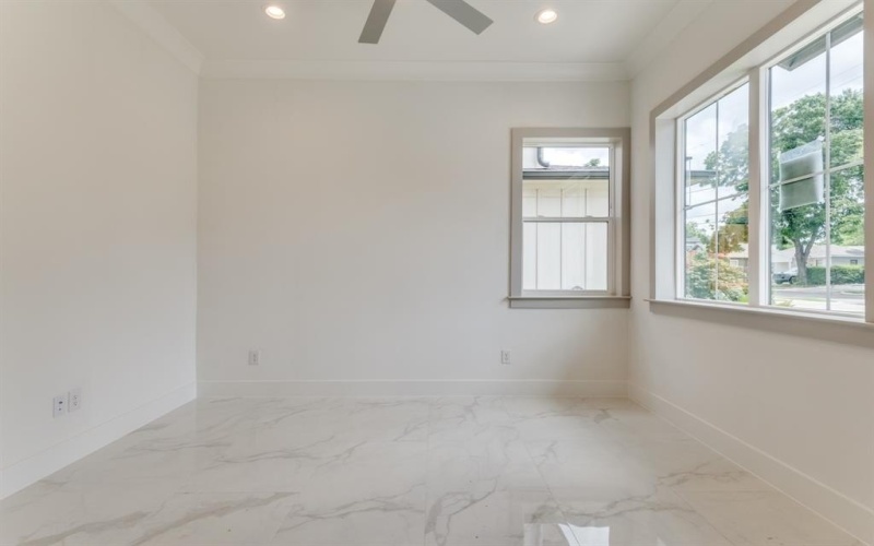 6631 Tyree Street, Dallas, TX 75209, 6 Habitaciones Habitaciones , ,5 BañosBaños,Residential,En Venta,6631 Tyree Street,0,21042768
