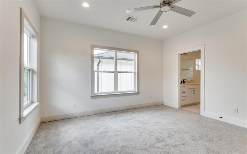 6631 Tyree Street, Dallas, TX 75209, 6 Habitaciones Habitaciones , ,5 BañosBaños,Residential,En Venta,6631 Tyree Street,0,21042768