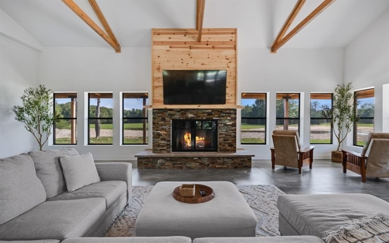 3463 County Road 3306, Greenville, TX 75402, 3 Habitaciones Habitaciones , ,3 BañosBaños,Residential,En Venta,3463 County Road 3306,0,21043310