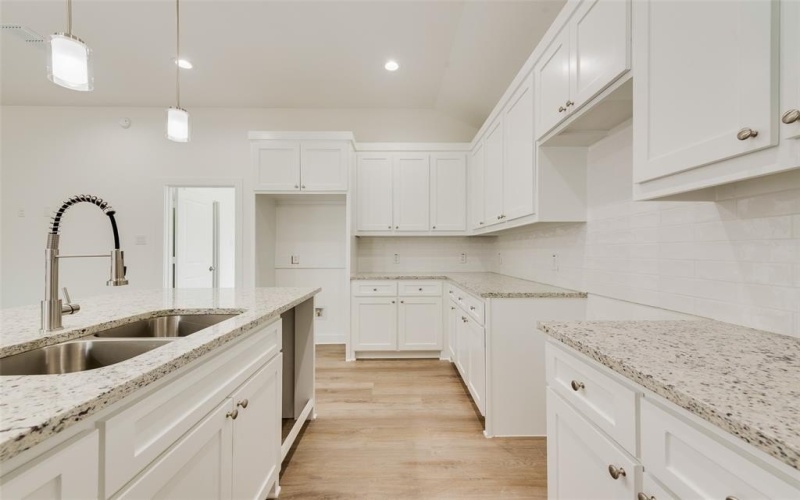 5131 Malcolm X Boulevard, Dallas, TX 75215, 4 Bedrooms Bedrooms, ,2 BathroomsBathrooms,Residential,For Sale,5131 Malcolm X Boulevard,0,21043387