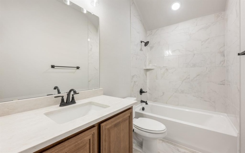 1044 Snowy Owl Drive, Alvarado, TX 76009, 5 Bedrooms Bedrooms, ,5 BathroomsBathrooms,Residential,For Sale,1044 Snowy Owl Drive,0,21043779