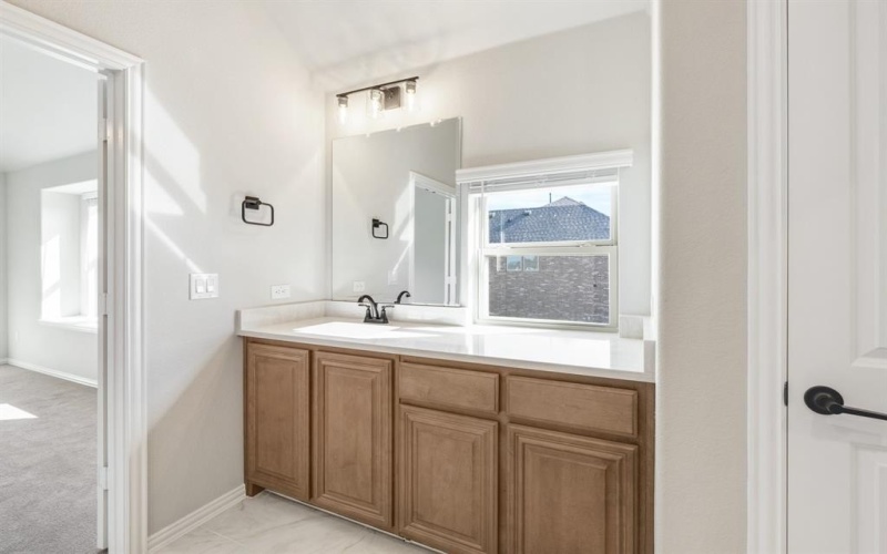 1044 Snowy Owl Drive, Alvarado, TX 76009, 5 Bedrooms Bedrooms, ,5 BathroomsBathrooms,Residential,For Sale,1044 Snowy Owl Drive,0,21043779