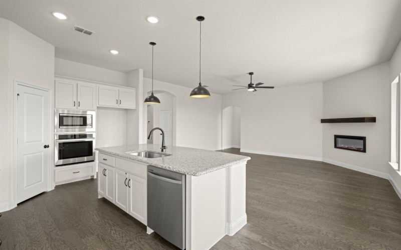 113 Grey Wolf Court, Godley, TX 76044, 4 Habitaciones Habitaciones , ,2 BañosBaños,Residential,En Venta,113 Grey Wolf Court,0,21043872
