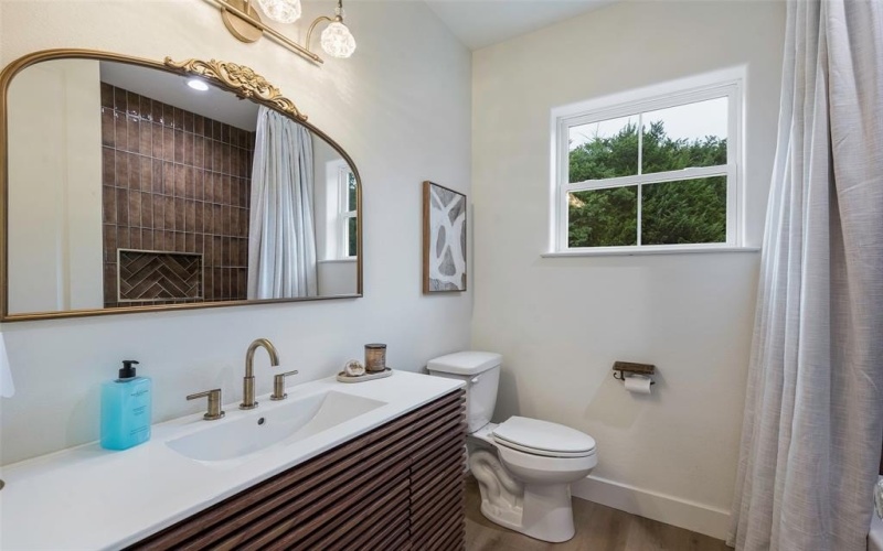 648 County Road 150, Gainesville, TX 76240, 3 Bedrooms Bedrooms, ,2 BathroomsBathrooms,Residential,For Sale,648 County Road 150,0,21043921