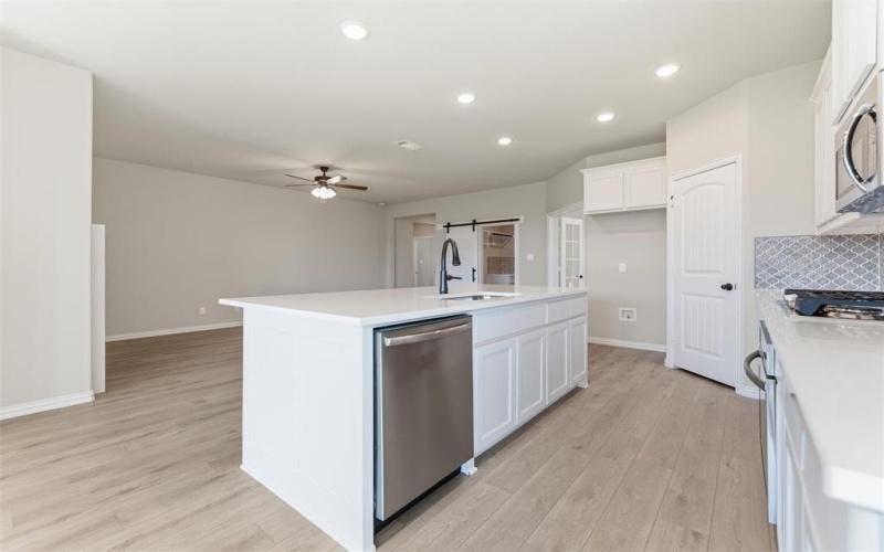 2037 Kelva Drive, Haslet, TX 76052, 3 Bedrooms Bedrooms, ,2 BathroomsBathrooms,Residential,For Sale,2037 Kelva Drive,0,21043979