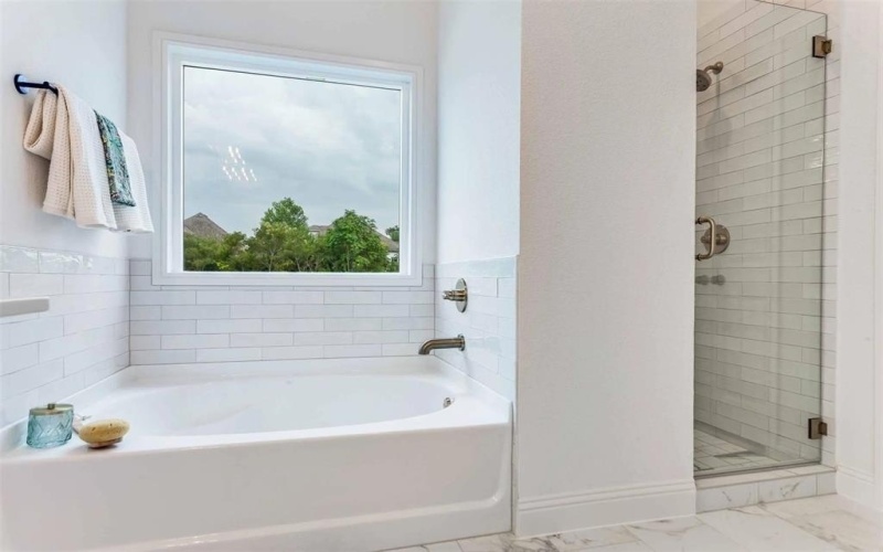 622 Sterling Drive, Benbrook, TX 76126, 4 Habitaciones Habitaciones , ,2 BañosBaños,Residential,En Venta,622 Sterling Drive,0,21044027