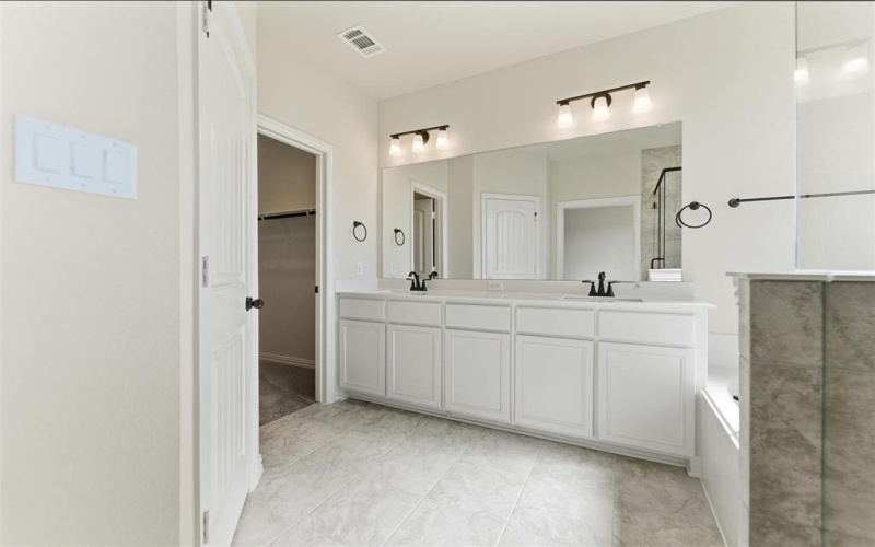 2033 Kelva Drive, Haslet, TX 76052, 4 Habitaciones Habitaciones , ,2 BañosBaños,Residential,En Venta,2033 Kelva Drive,0,21044055