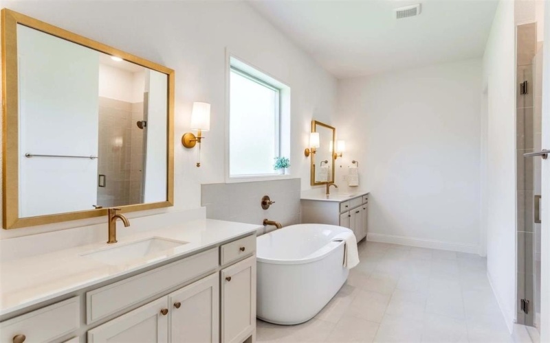 8965 Armstrong Court, Benbrook, TX 76126, 4 Habitaciones Habitaciones , ,3 BañosBaños,Residential,En Venta,8965 Armstrong Court,0,21044059