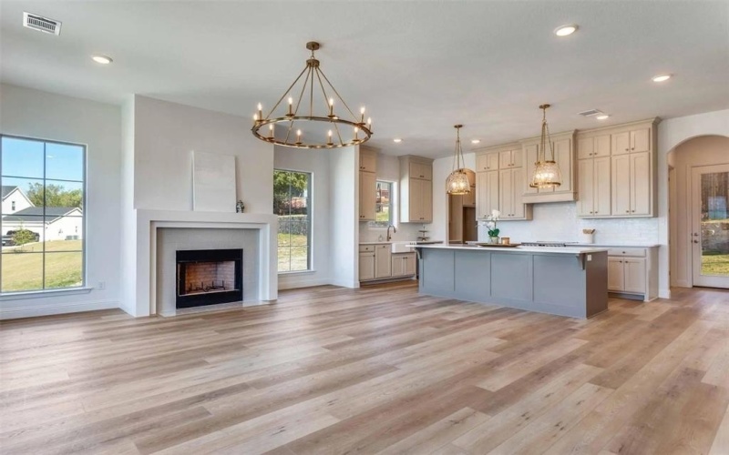 8965 Armstrong Court, Benbrook, TX 76126, 4 Habitaciones Habitaciones , ,3 BañosBaños,Residential,En Venta,8965 Armstrong Court,0,21044059