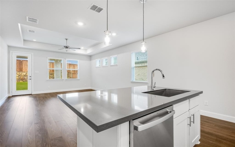 410 Landings Street, Oak Point, TX 75068, 4 Bedrooms Bedrooms, ,2 BathroomsBathrooms,Residential,For Sale,410 Landings Street,0,21044089