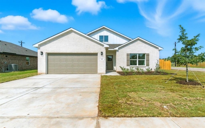 421 Jameson Street, Springtown, TX 76082, 3 Bedrooms Bedrooms, ,2 BathroomsBathrooms,Residential,For Sale,421 Jameson Street,0,21044091
