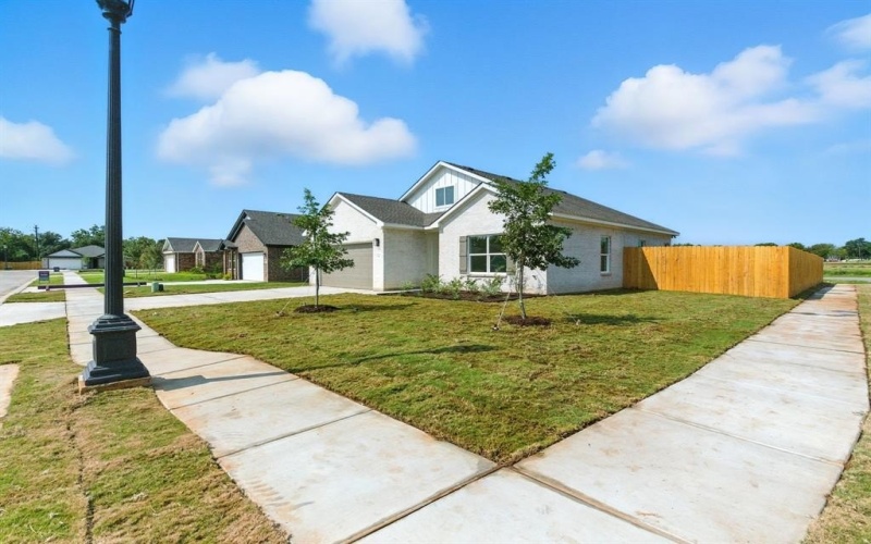 421 Jameson Street, Springtown, TX 76082, 3 Bedrooms Bedrooms, ,2 BathroomsBathrooms,Residential,For Sale,421 Jameson Street,0,21044091