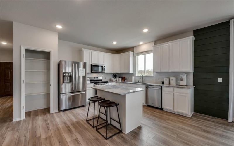 2724 Pecan Park Drive, Denton, TX 76208, 4 Bedrooms Bedrooms, ,3 BathroomsBathrooms,Residential,For Sale,2724 Pecan Park Drive,0,21044191