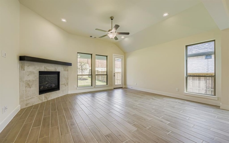 130 Pecan Lane, Rhome, TX 76078, 4 Bedrooms Bedrooms, ,3 BathroomsBathrooms,Residential,For Sale,130 Pecan Lane,0,21044317