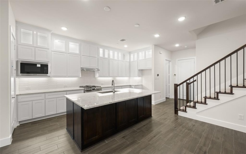 1812 Wittington, Farmers Branch, TX 75234, 4 Habitaciones Habitaciones , ,3 BañosBaños,Residential,En Venta,1812 Wittington,0,21044399