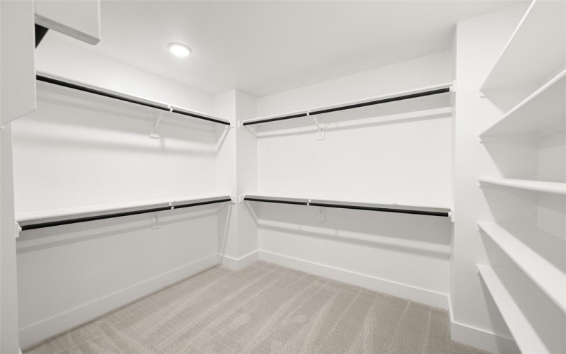 1812 Wittington, Farmers Branch, TX 75234, 4 Habitaciones Habitaciones , ,3 BañosBaños,Residential,En Venta,1812 Wittington,0,21044399