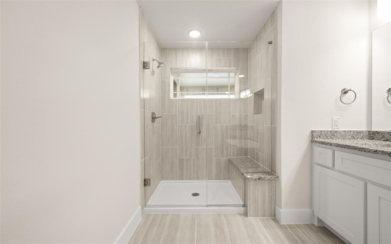 1812 Wittington, Farmers Branch, TX 75234, 4 Habitaciones Habitaciones , ,3 BañosBaños,Residential,En Venta,1812 Wittington,0,21044399
